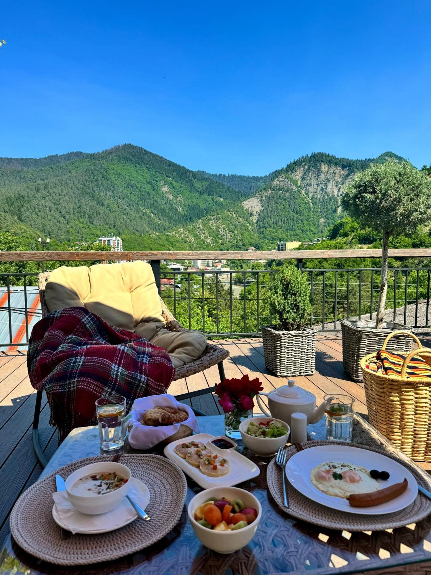 Hotel Borjomi Verde Buitenkant foto